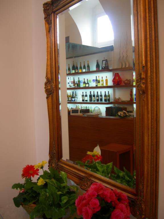 פרוסידה Albergo 'La Vigna' מראה חיצוני תמונה