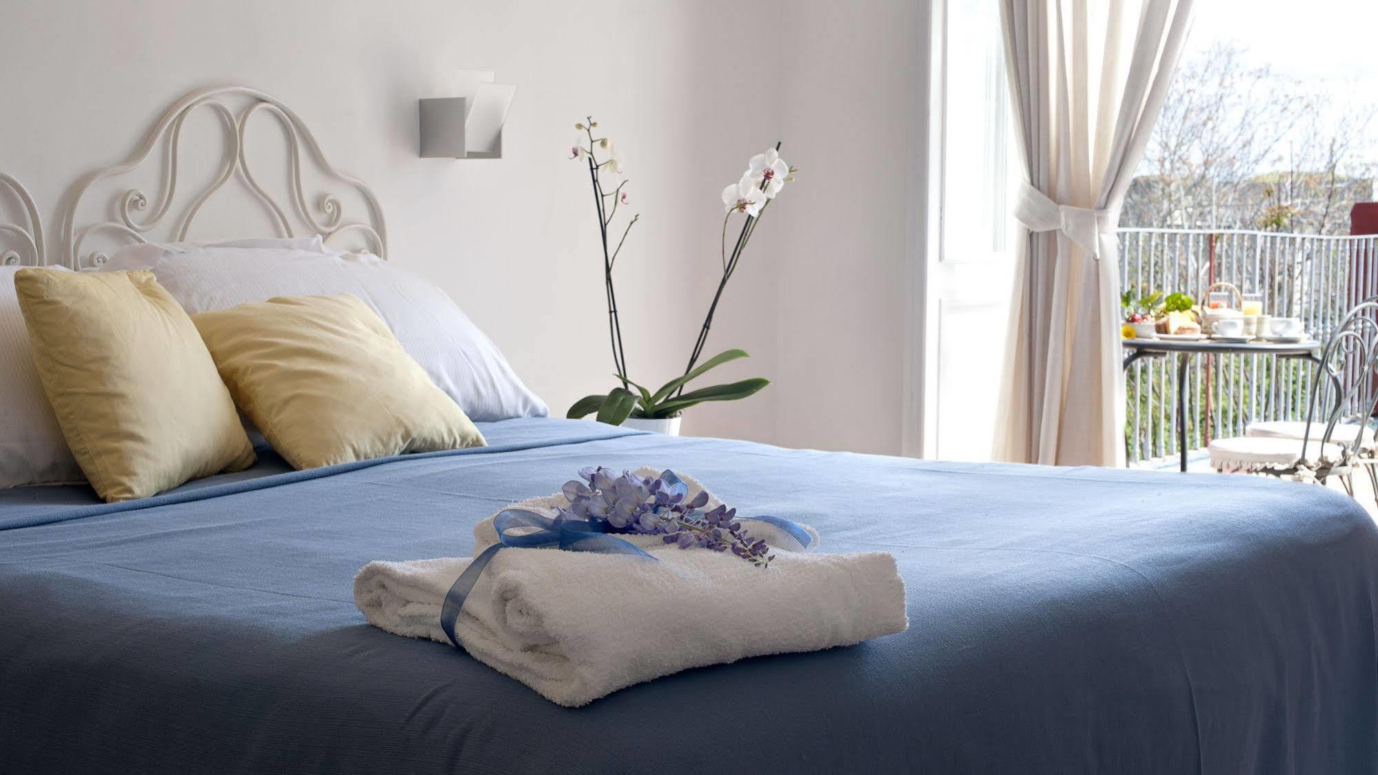 פרוסידה Albergo 'La Vigna' מראה חיצוני תמונה